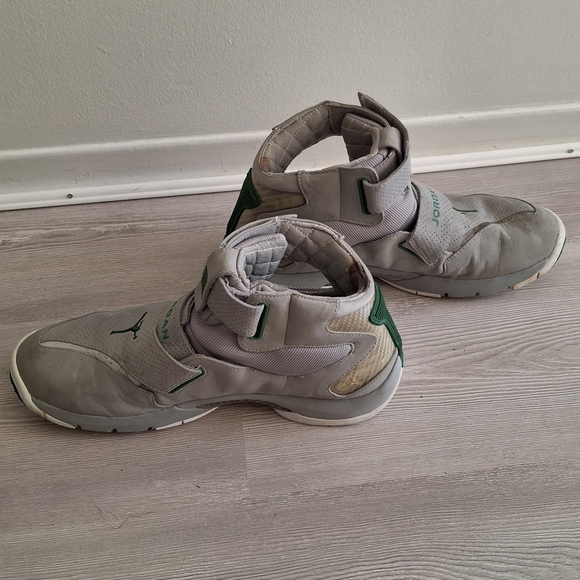 Nike Air Jordan - Picture 3 of 6